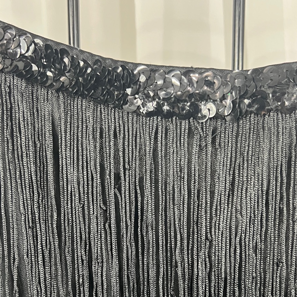 VINTAGE Black FringeTop with Sequin Detail. Perfect holiday top! - Picture 5 of 10